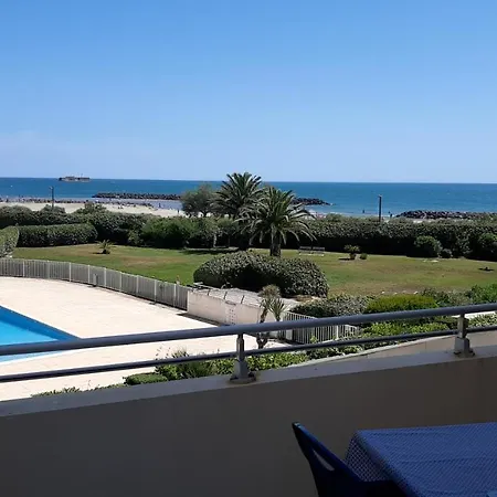 Superbe Pleine Vue Et Acces Direct Place Sans Route A Traverser Au Sein De La Les Rivages De Rochelonge Front De Classement De Tourisme 3 Etoiles * Agde