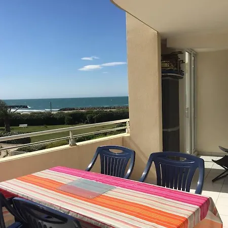 Superbe Pleine Vue Et Acces Direct Place Sans Route A Traverser Au Sein De La Les Rivages De Rochelonge Front De Classement De Tourisme 3 Etoiles Apartment